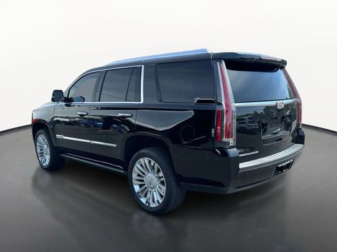 Used 2017 Cadillac Escalade Platinum AWD/4WD image 5