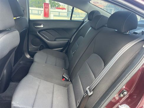 Used 2017 Kia Forte LX FWD image 14