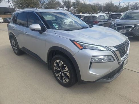 Used 2021 Nissan Rogue SV w/ Premium Package image 1