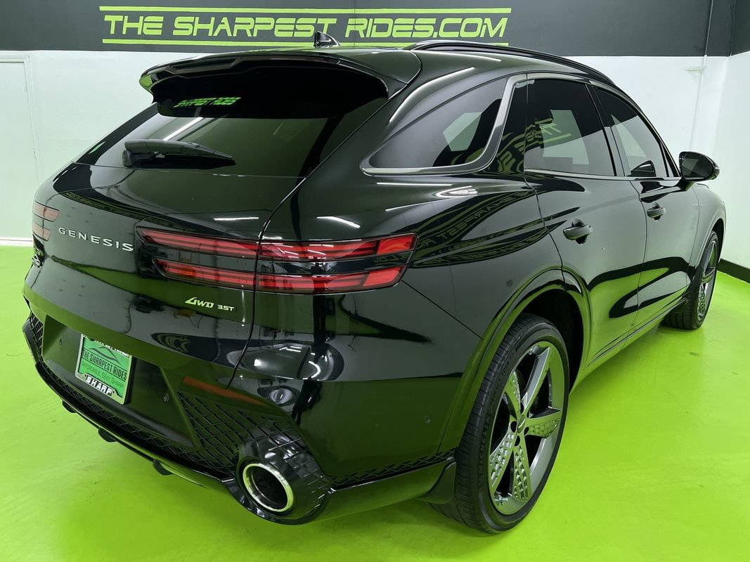 Used 2023 Genesis GV70 3.5T Sport w/ Sport Prestige Package AWD/4WD image 9