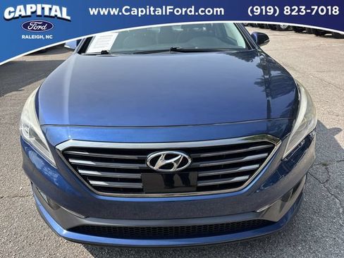 Used 2016 Hyundai Sonata Limited w/ Option Group 04 FWD image 10