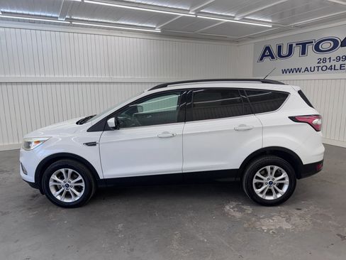 Used 2018 Ford Escape SE image 8