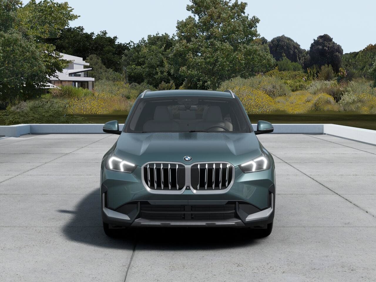 Used 2027 BMW X1 xDrive28i AWD/4WD image 3
