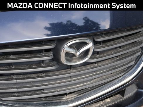 Used 2017 MAZDA MAZDA3 Sport FWD image 3
