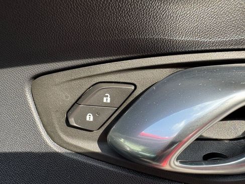 Used 2023 Chevrolet Camaro LT w/ RS Package image 33