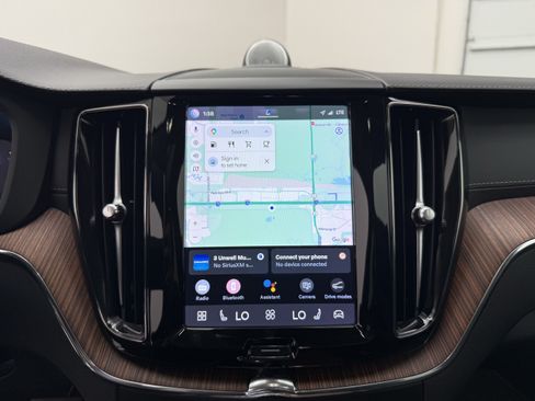Certified 2023 Volvo XC60 B5 Ultimate AWD/4WD image 17