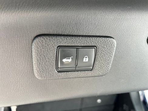 Used 2023 Nissan Armada Platinum w/ Captain's Chairs Package image 29