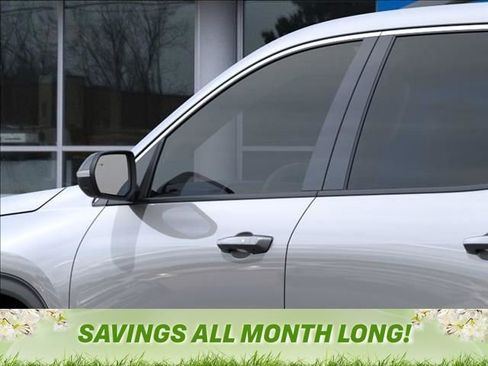 New 2026 Chevrolet Traverse LT image 12