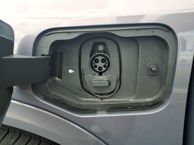 Used 2024 Chevrolet Equinox EV LT AWD/4WD image 17