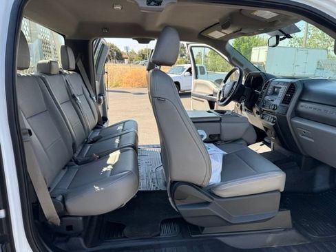 Used 2017 Ford F350 XL w/ Power Equipment Group RWD image 27