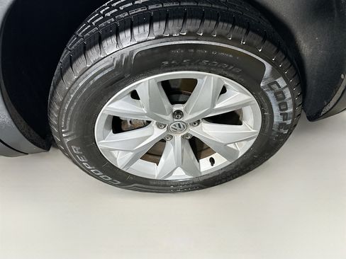 Used 2018 Volkswagen Atlas SE FWD image 11