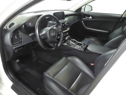 Used 2019 Kia Stinger image 19