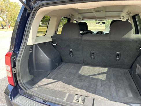 Used 2016 Jeep Patriot Sport image 11