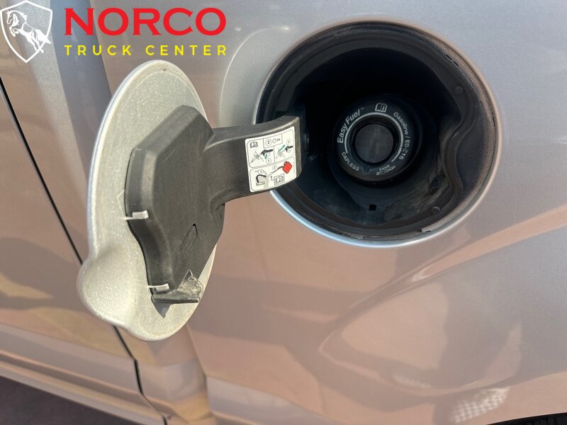 Used 2017 Ford F150 XLT RWD image 14