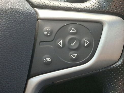 Certified 2023 GMC Acadia SLE image 22