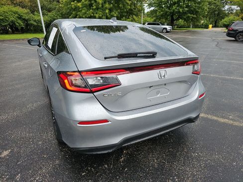 Used 2024 Honda Civic EX-L image 3