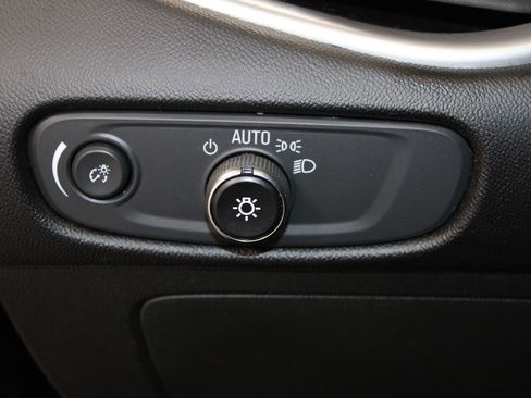 Used 2024 Chevrolet Malibu LT image 36