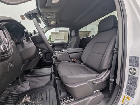 New 2025 GMC Sierra 2500 Pro w/ Convenience Package image 15