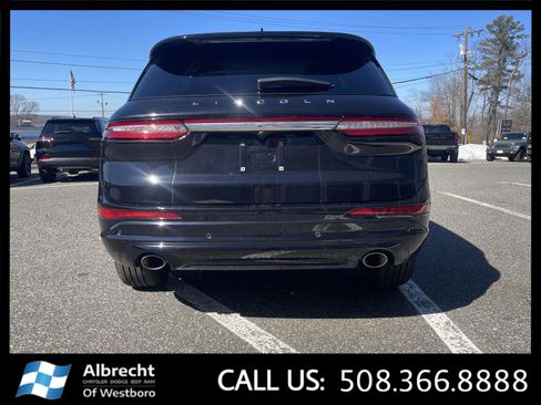 Used 2023 Lincoln Corsair Reserve w/ Equipment Group 201A AWD/4WD image 4