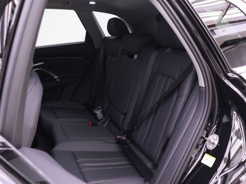 New 2025 Audi Q5 2.0T Premium Plus image 11