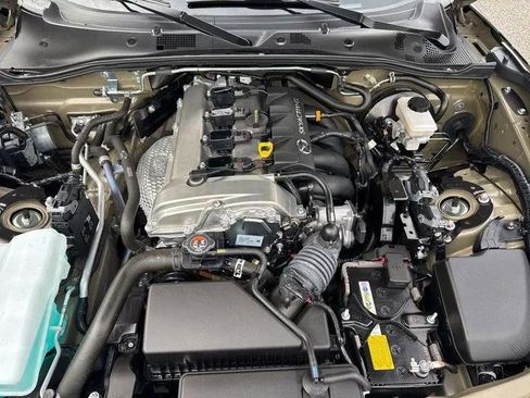 Used 2024 MAZDA MX-5 Miata RF Grand Touring image 3