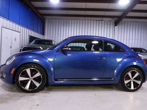 Used 2013 Volkswagen Beetle 2.0T image 1