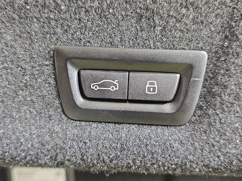 Used 2023 BMW M3 Competition w/ Executive Package image 16