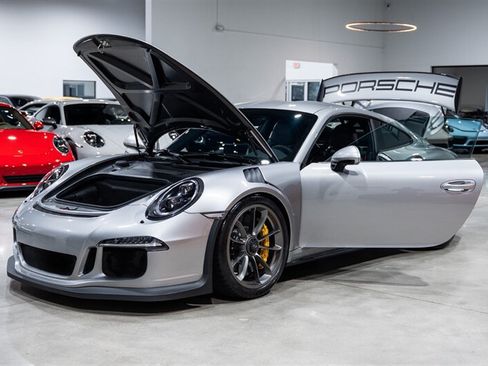 Used 2016 Porsche 911 GT3 RS RWD image 34