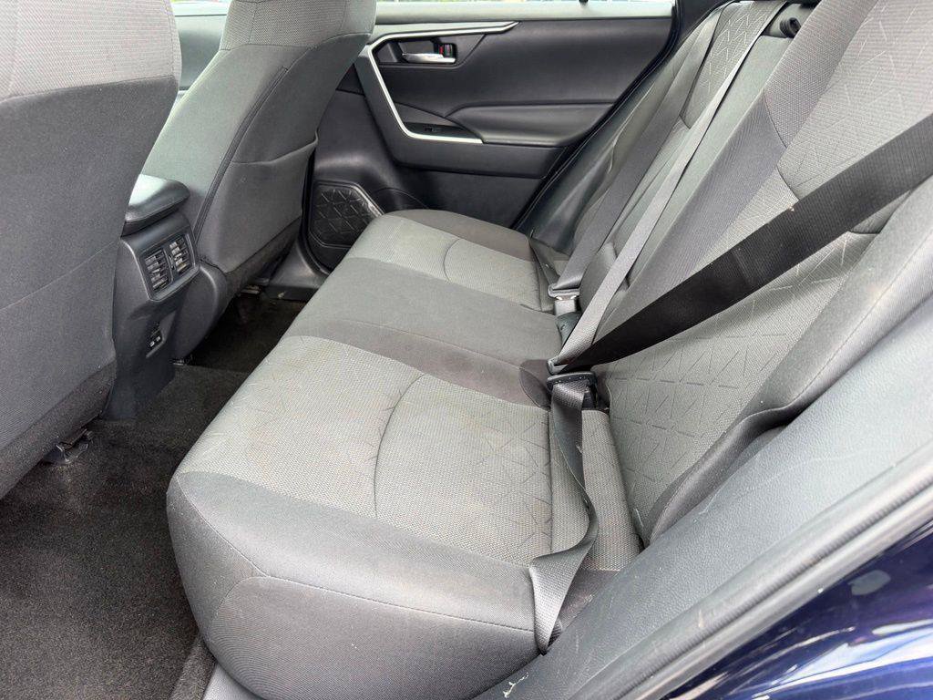 Used 2024 Toyota RAV4 XLE FWD image 11