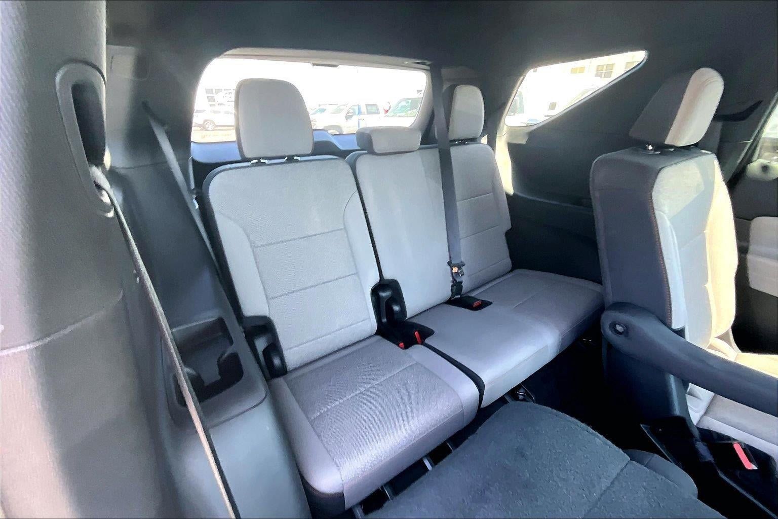Used 2026 Chevrolet Traverse LT w/ Driver Confidence Package AWD/4WD image 25