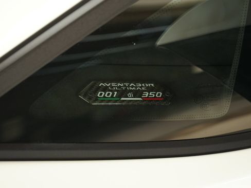 Used 2022 Lamborghini Aventador LP 780-4 Ultimae AWD/4WD image 17