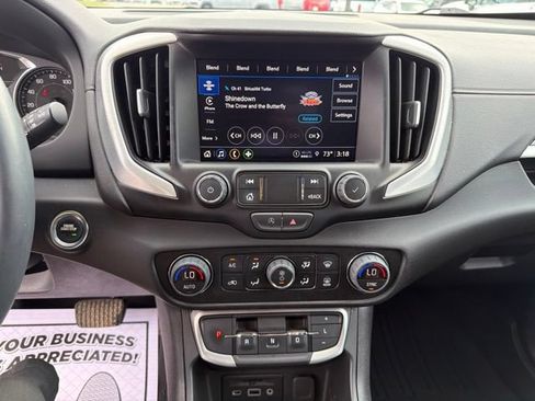 Certified 2024 GMC Terrain SLT w/ LPO, Floor Liner Package AWD/4WD image 17
