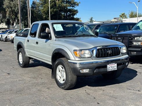 Used 2002 Toyota Tacoma PreRunner image 1