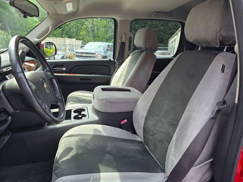 Used 2009 Chevrolet Avalanche LT AWD/4WD image 13