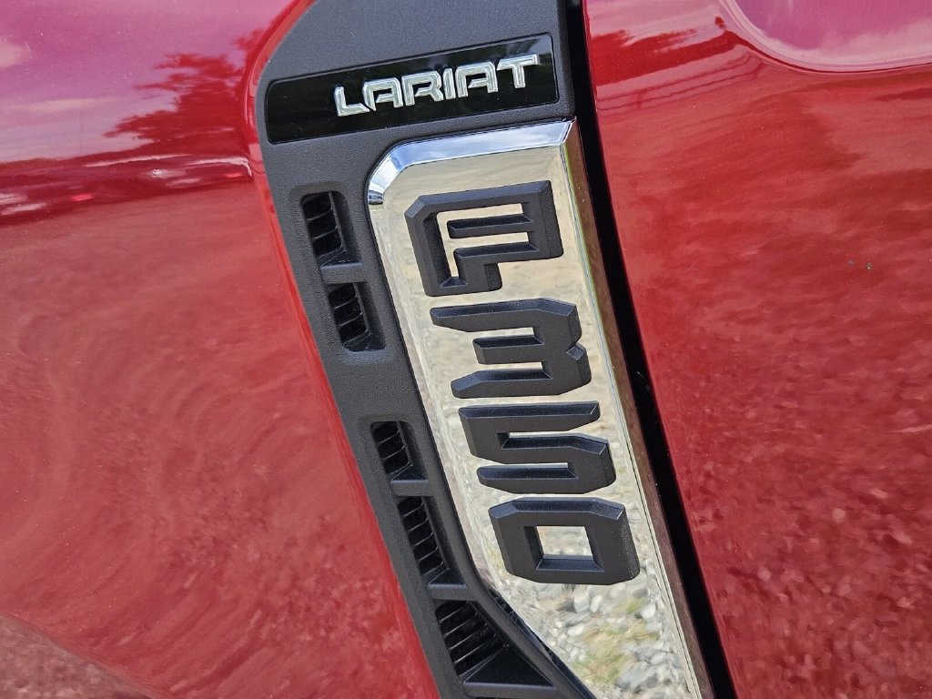 New 2026 Ford F350 Lariat w/ Lariat Premium Package AWD/4WD image 5