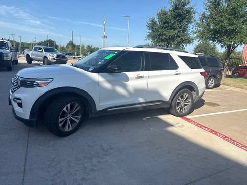 Used 2020 Ford Explorer Platinum w/ Premium Technology Package AWD/4WD image 6