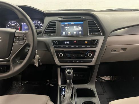 Used 2016 Hyundai Sonata Sport image 21