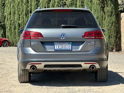 Used 2017 Volkswagen Golf Alltrack AWD/4WD image 5