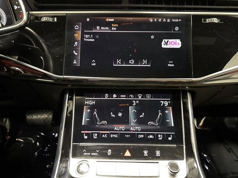 Used 2022 Audi Q7 3.0T Prestige w/ Prestige Package image 9