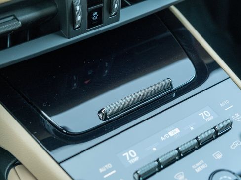 New 2026 Porsche Cayenne image 22