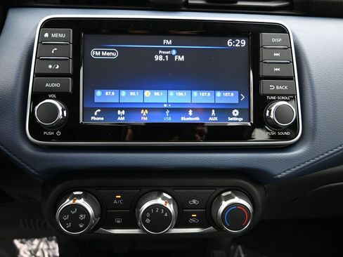 New 2025 Nissan Versa SV w/ Trunk Package FWD image 16