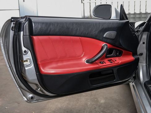 Used 2004 Honda S2000 image 35