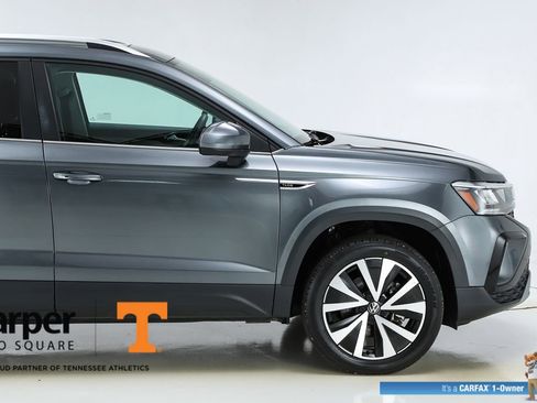 Used 2023 Volkswagen Taos SE w/ Panoramic Sunroof Package AWD/4WD image 50