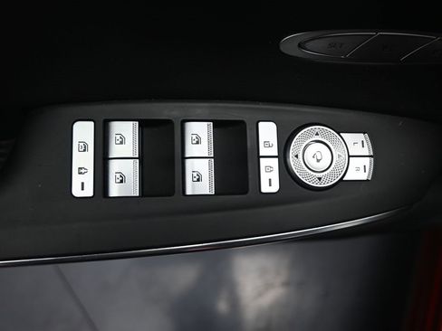 Used 2022 Genesis GV70 3.5T Sport w/ Sport Prestige Package image 21