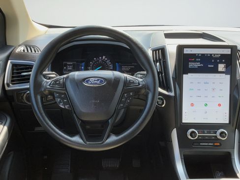 Used 2024 Ford Edge SE w/ Cargo Accessory Package AWD/4WD image 13