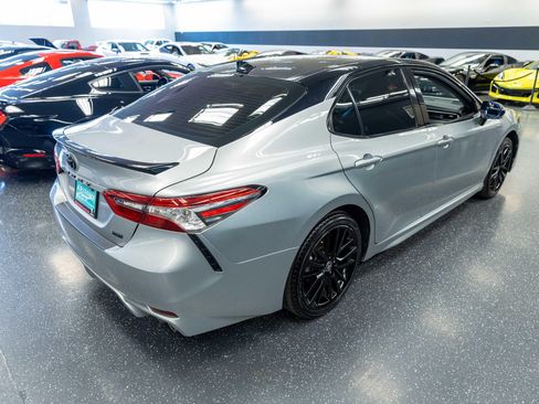 Used 2021 Toyota Camry XSE FWD image 6