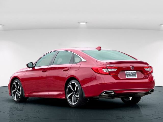 Used 2018 Honda Accord Sport image 4