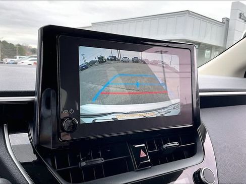 Used 2025 Toyota Corolla LE image 13