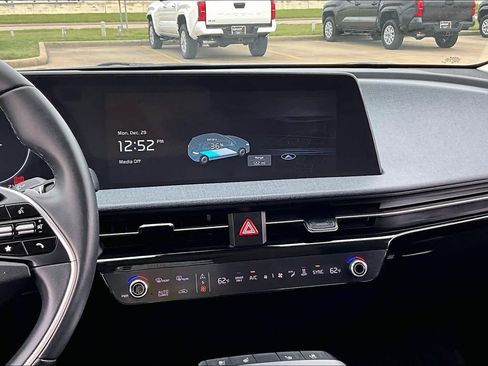 Used 2022 Kia EV6 Wind image 6