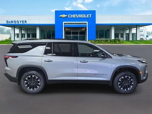 New 2026 Chevrolet Traverse Z71 w/ Enhanced Driving Package image 5